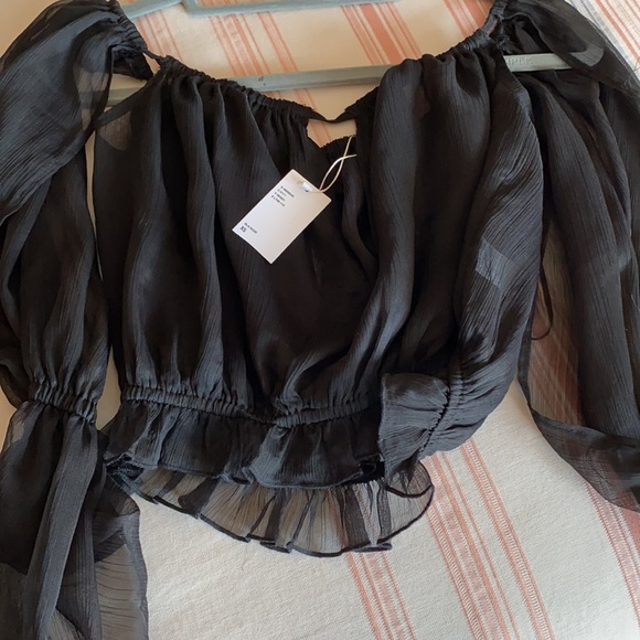 Back lioness shirt from urban outfitters - Picture 3 of 3